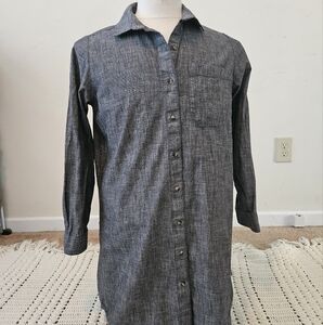 North Face Button-up Shirt/Dress Medium